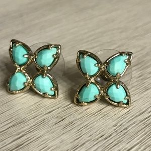 Mint Color Beveled Stone 4 Point Studs